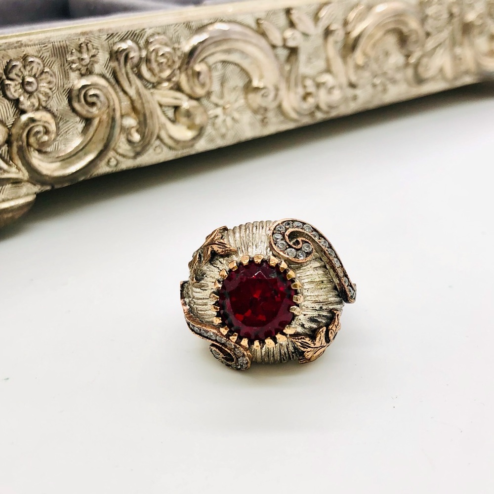 Rare Vintage Ornate Rhinestone Ring